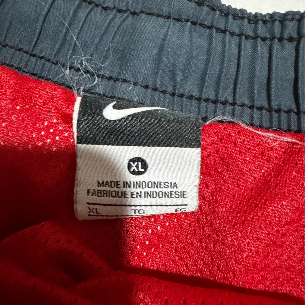 nike red and‎ black swim trunks shorts, drawstring, pockets, men's xl